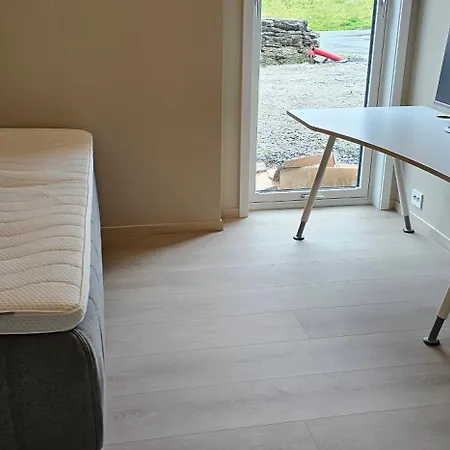 Brand New 3br By The Sea With Garden - 3 Minutes From By Train Apartment *